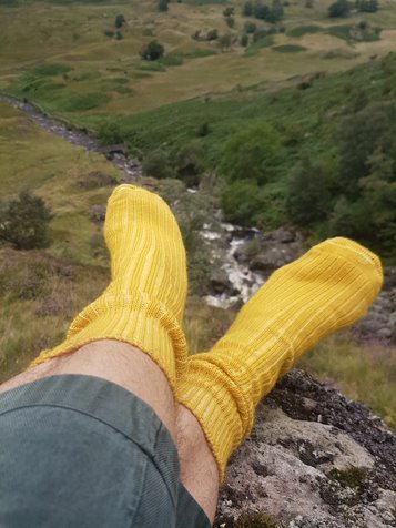 Size 8-10 Stanbury Walkers Bright Range, British wool walking socks - naturally dyed - Image 4