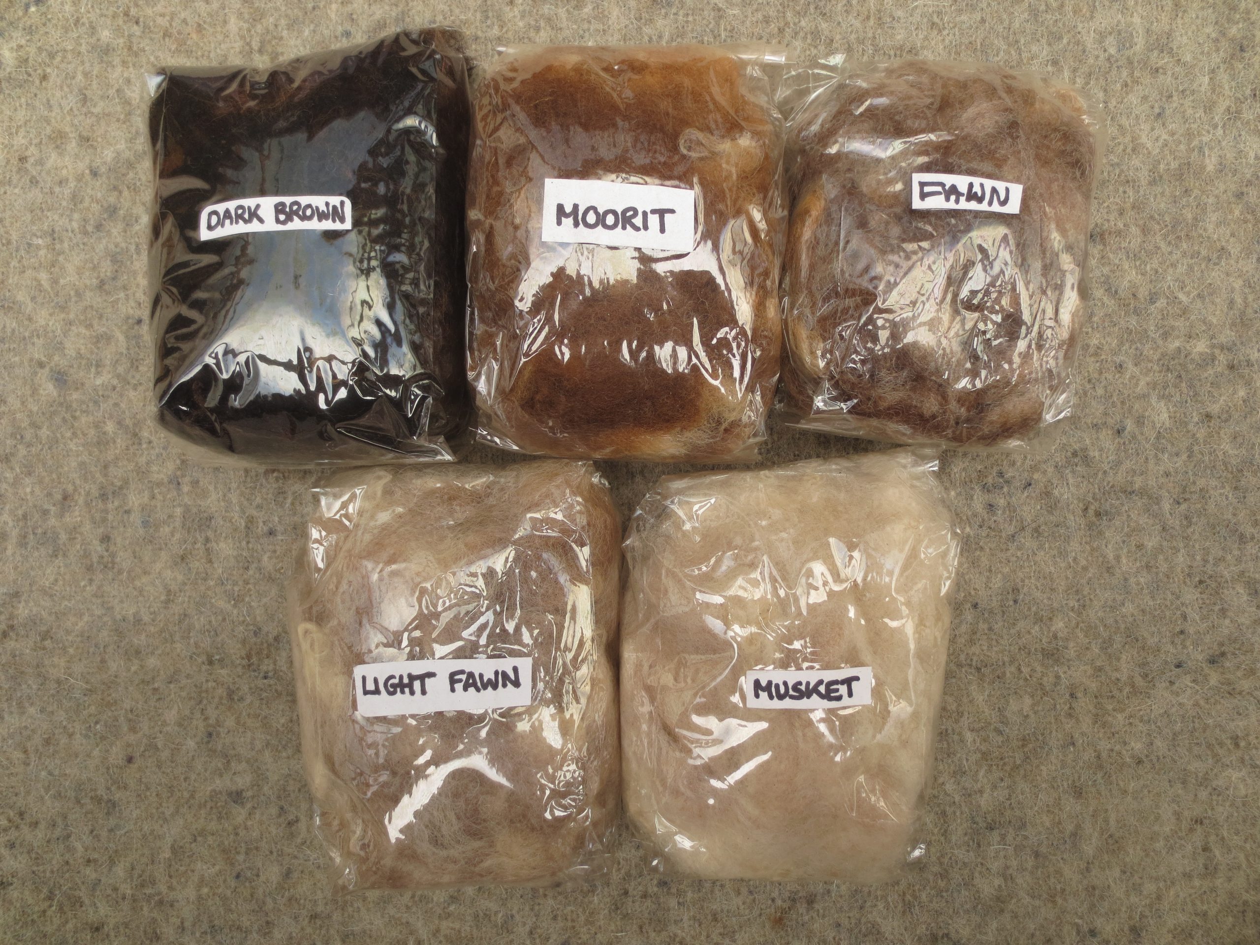 British Shetland Felting Wool from our own sheep - undyed natural colours - Image 9